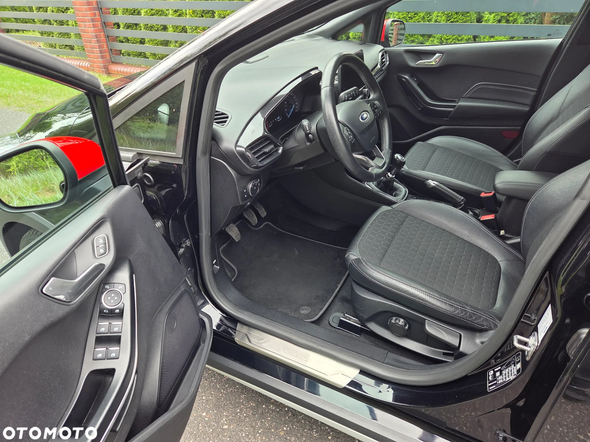 Ford Fiesta - 10