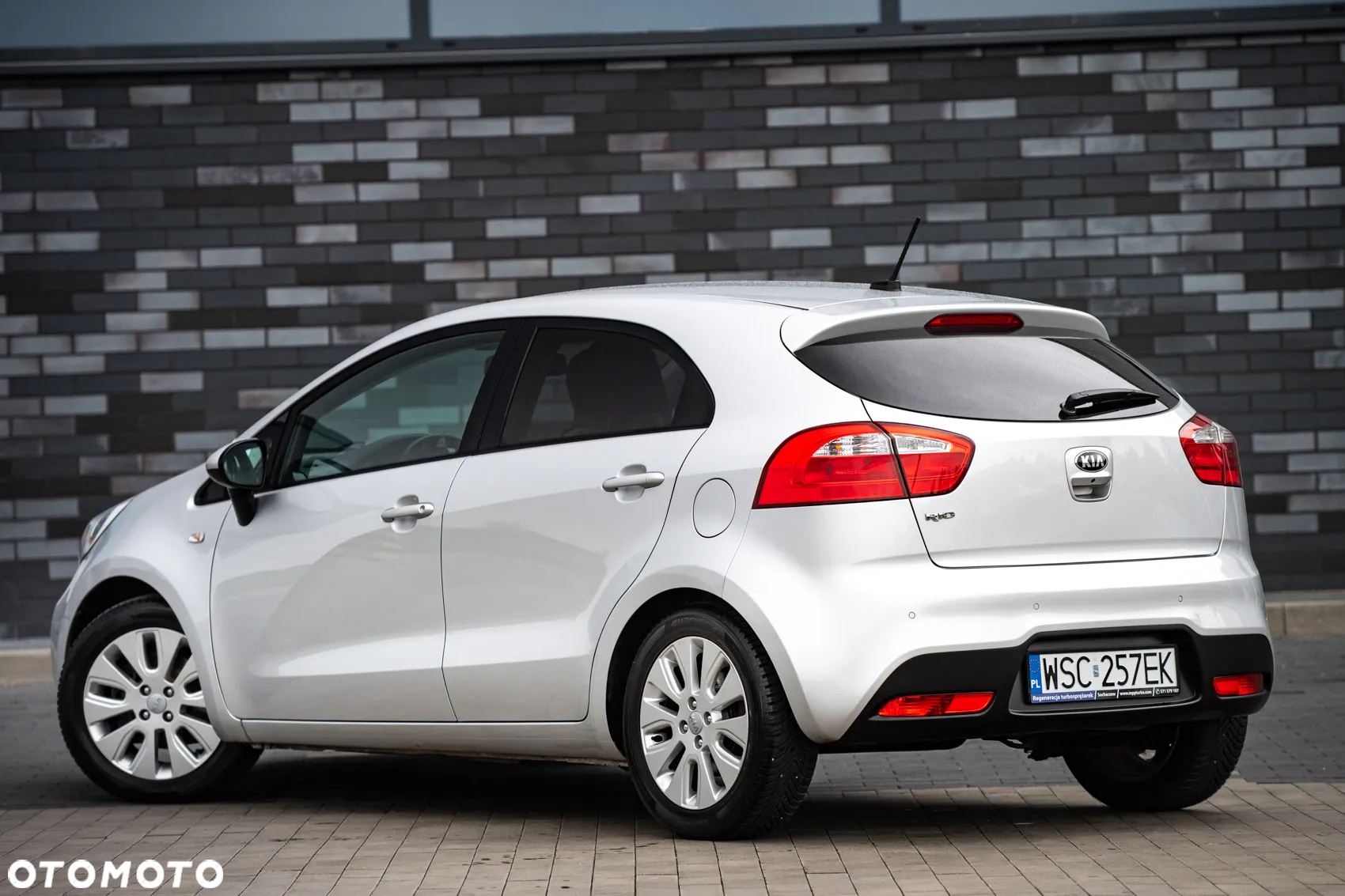 Kia Rio 1.2 Dream Team Edition - 6