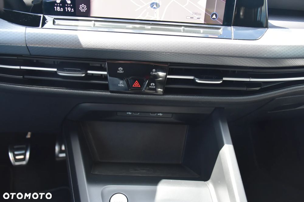 Volkswagen Golf 1.5 TSI OPF Active - 21