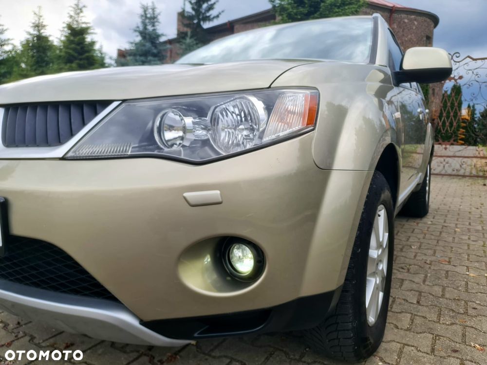 Mitsubishi Outlander 2.4 4WD Invite - 17