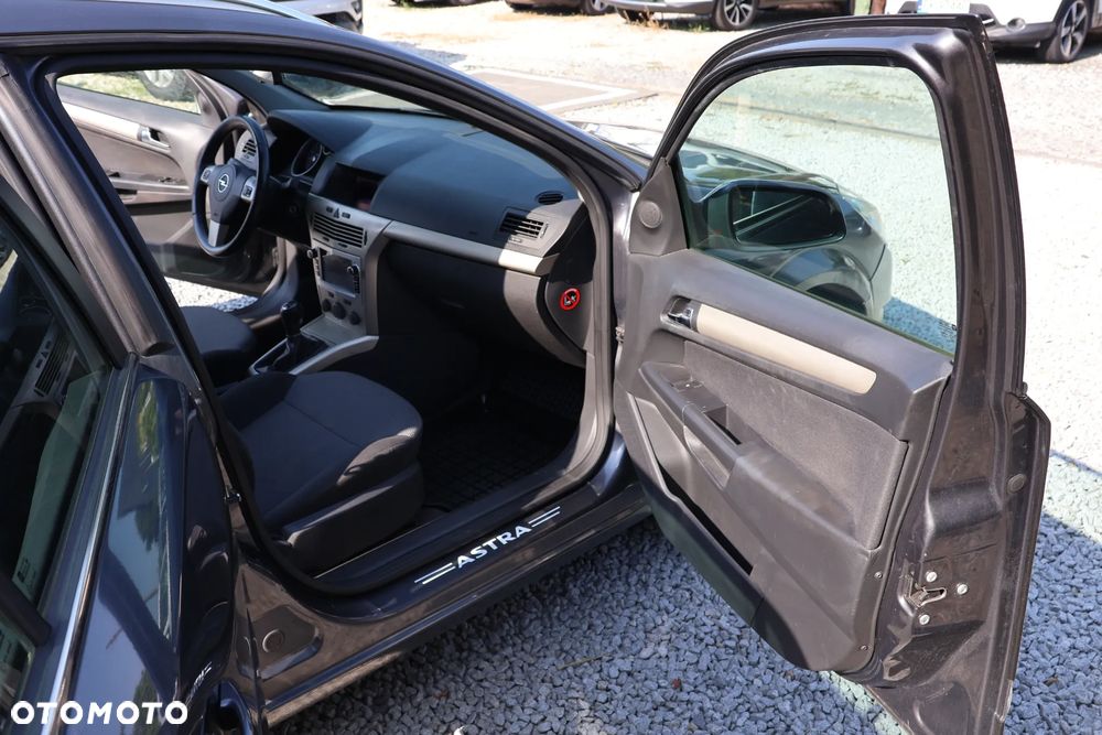 Opel Astra 1.6 Active - 11