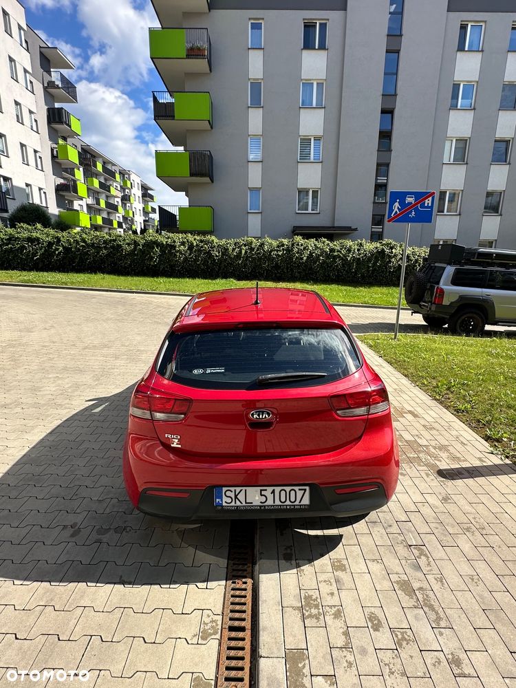 Kia Rio 1.2 M - 9
