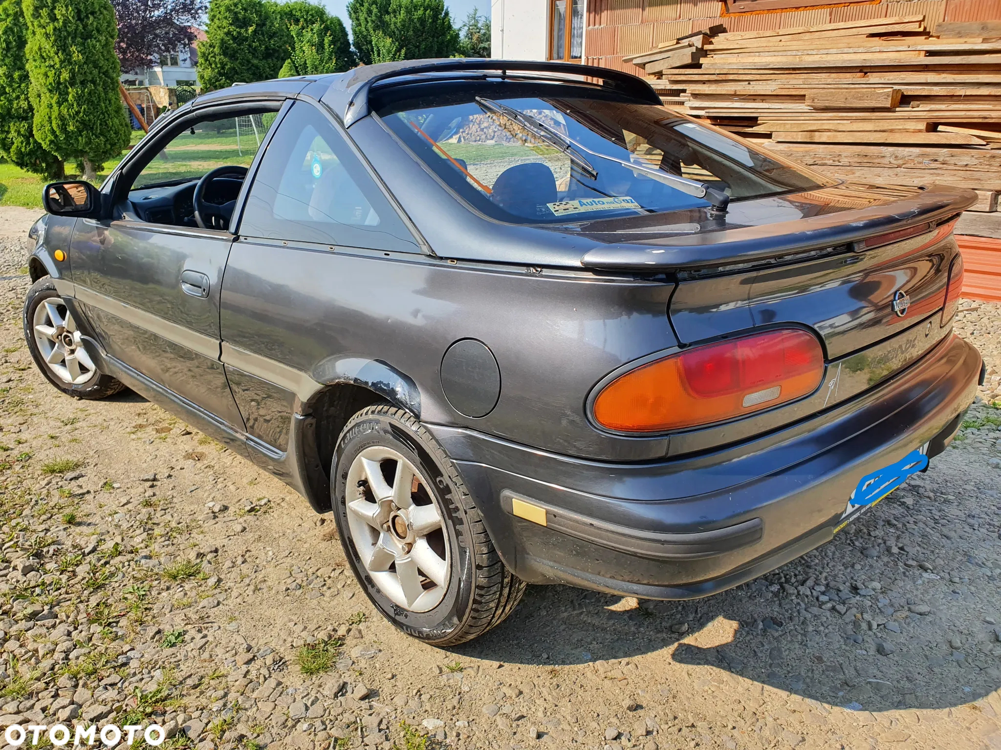 Nissan 100 NX - 2