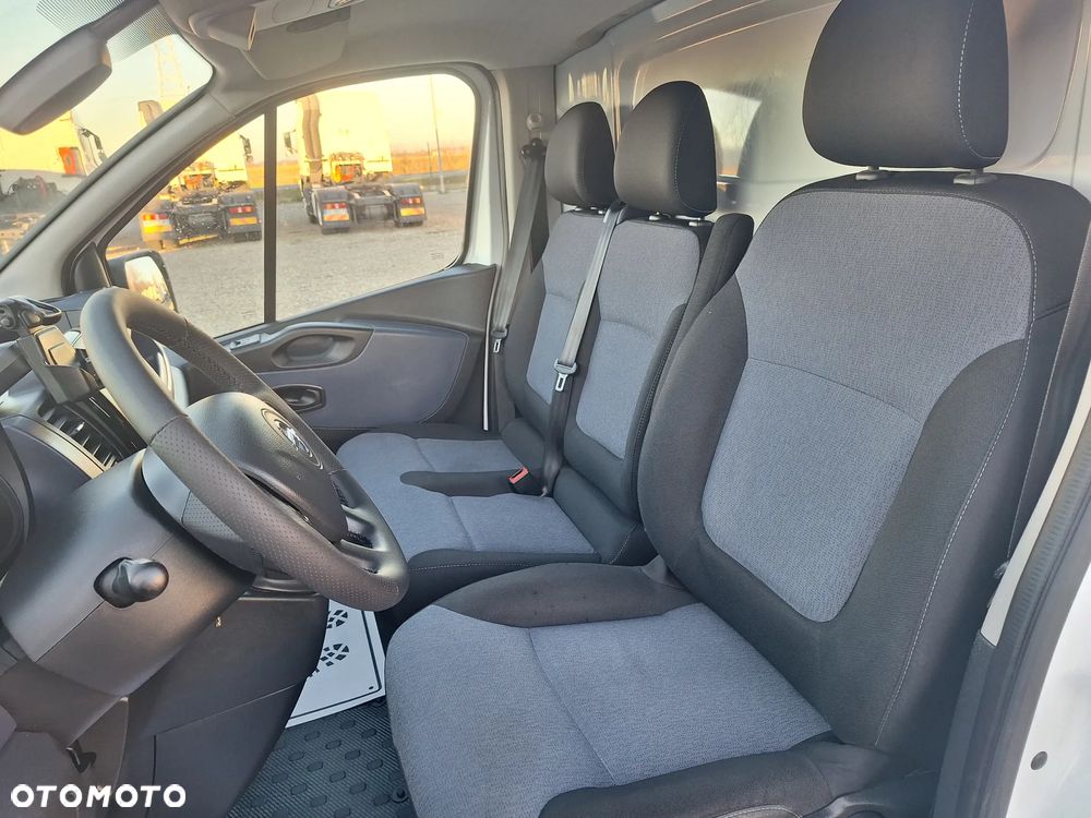Opel VIVARO 120KM / 2018 / Import Francja - 7