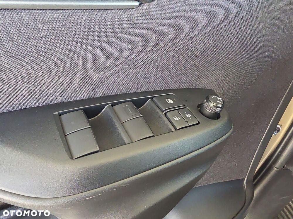 Toyota Yaris 1.5 Comfort - 19