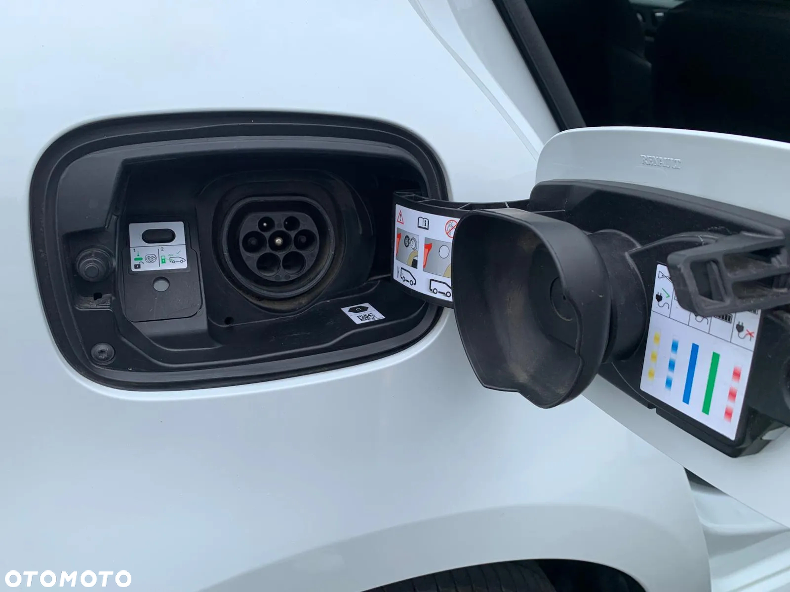 Renault Megane 1.6 E-TECH Plug-In Zen - 8