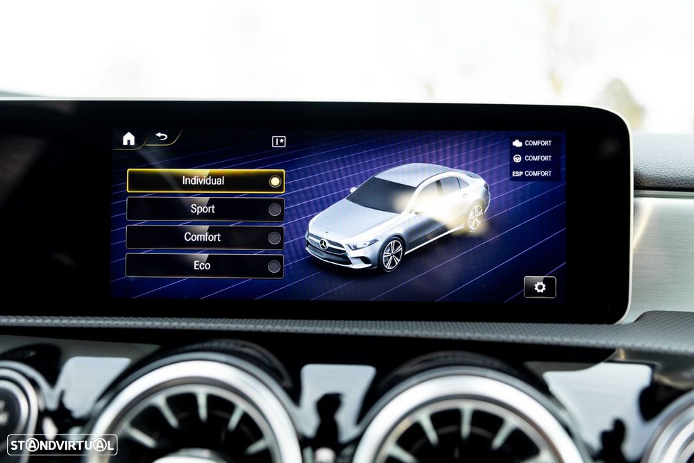 Mercedes-Benz A 180 d AMG Line Aut. - 32