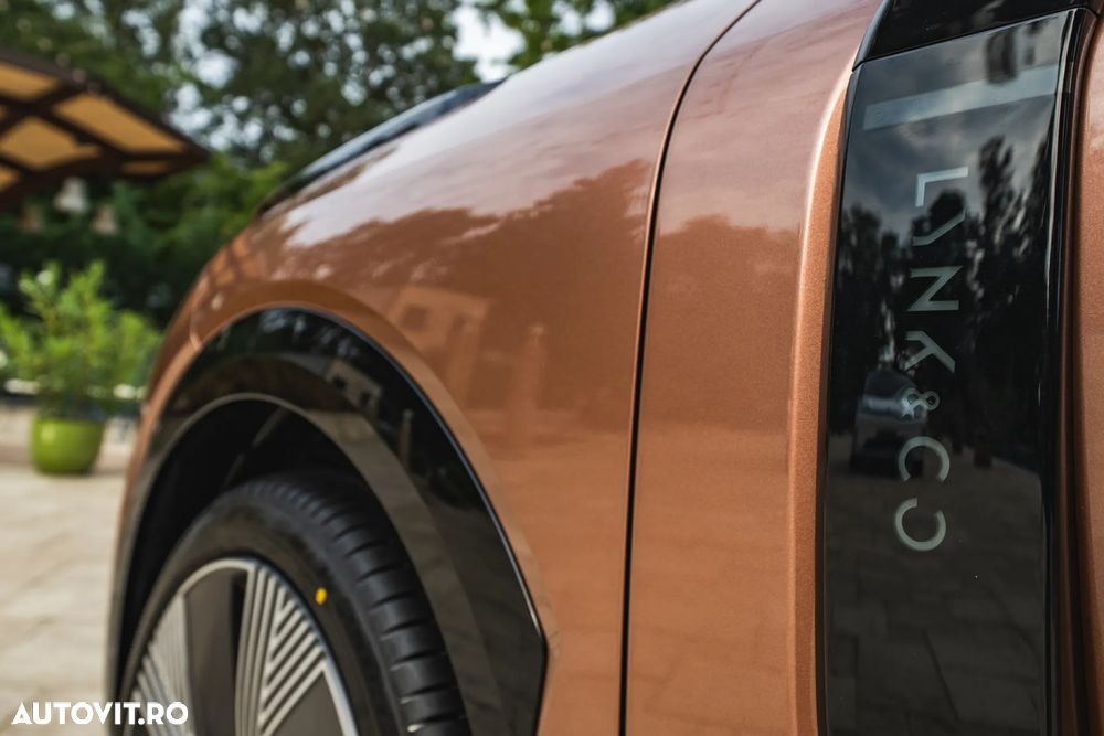 Lynk&Co 08 - 3