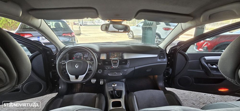 Renault Laguna Break 2.0 dCi GT - 16
