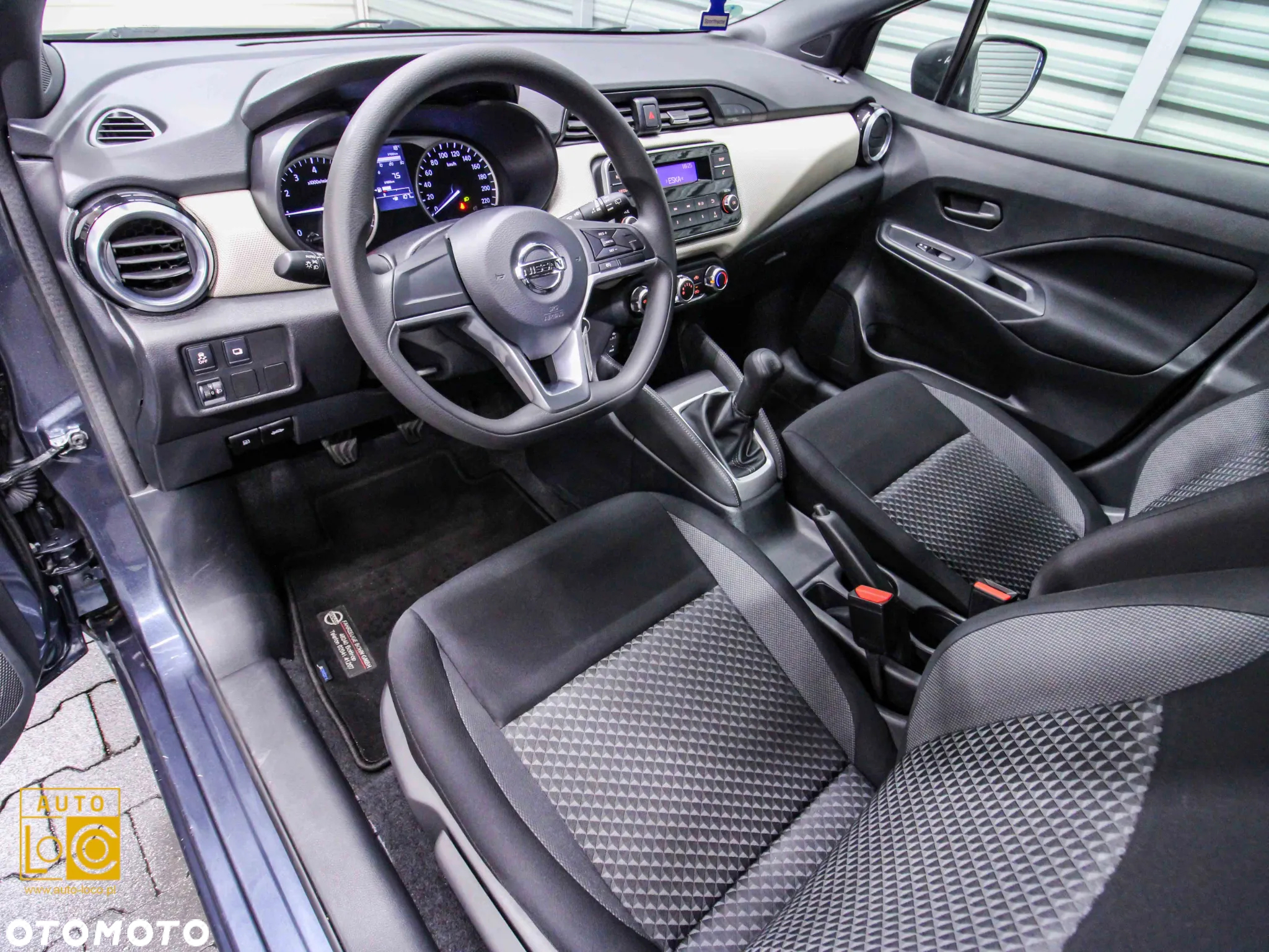 Nissan Micra 1.0 Acenta - 16