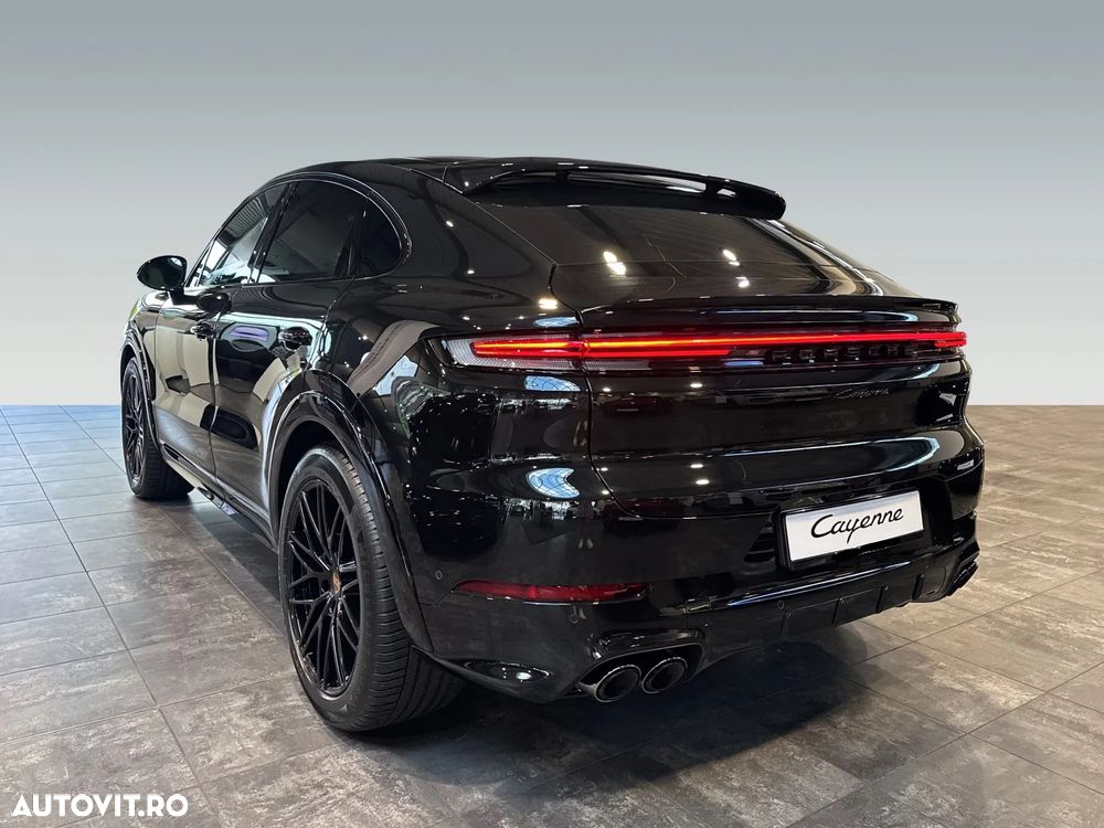 PORSCHE Cayenne Coupe 2026 — imagine 4