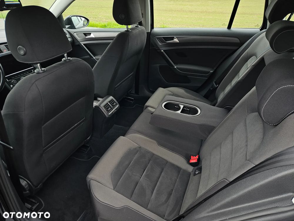 Volkswagen Golf Variant 2.0 TDI (BlueMotion Technology) DSG Highline - 12