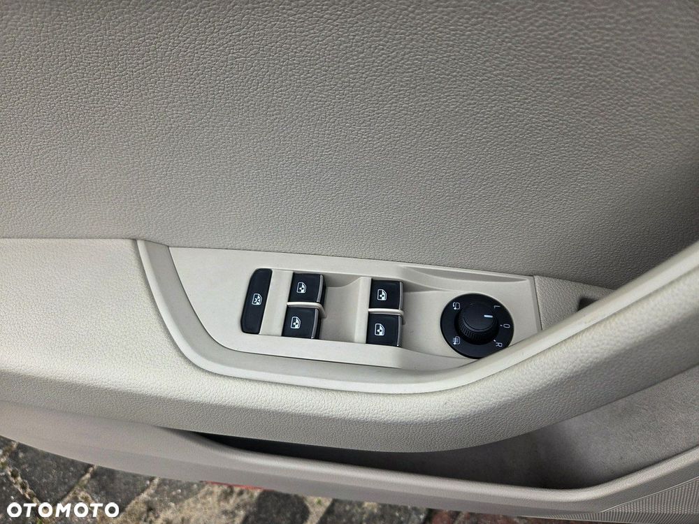 Skoda Superb 1.8 TSI Sportline DSG - 16