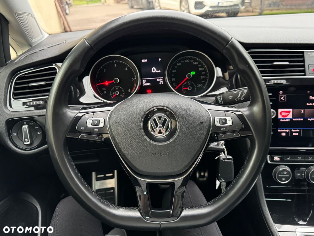 Volkswagen Golf Variant 1.6 TDI SCR DSG IQ.DRIVE - 14