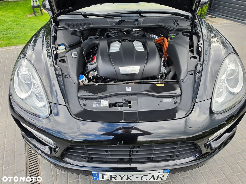 Porsche Cayenne S Hybrid - 15