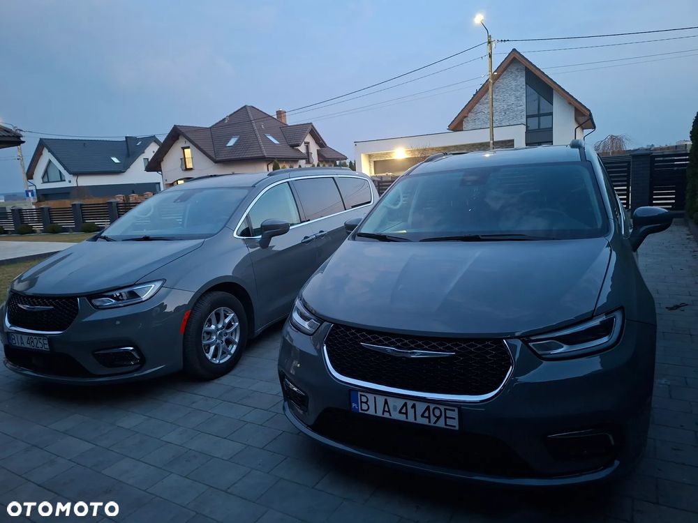 Chrysler Pacifica - 23