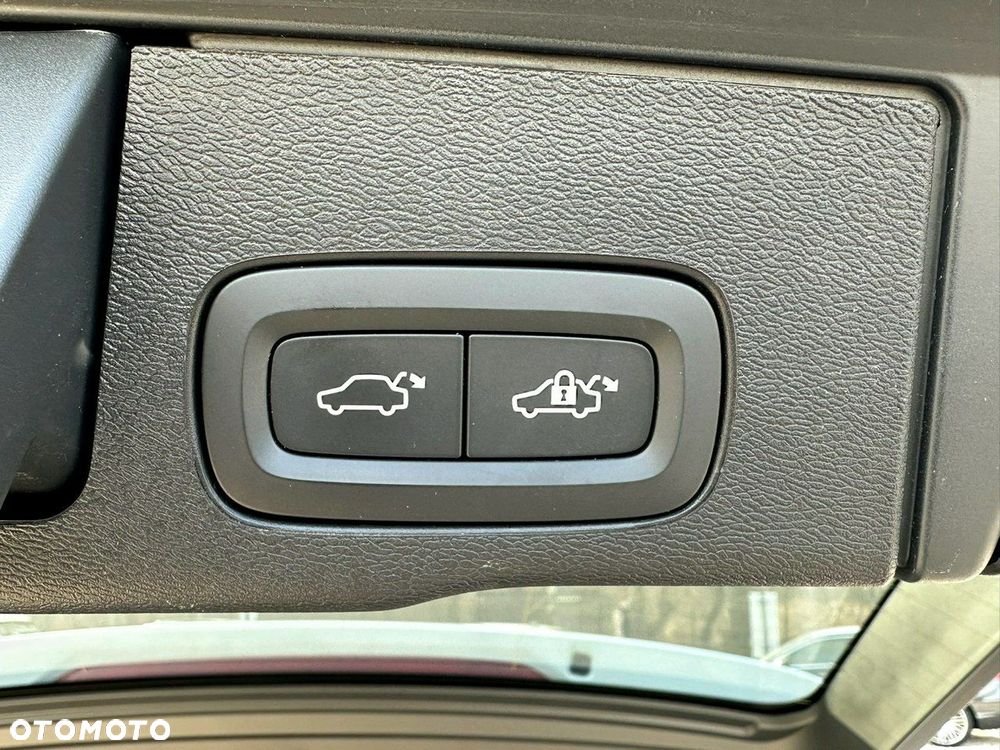 Volvo XC 60 D5 AWD Inscription - 11