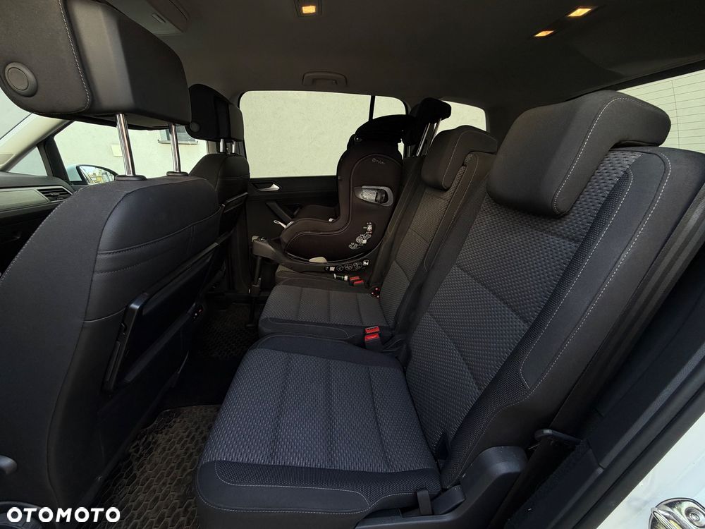 Volkswagen Touran 1.4 TSI BMT Comfortline - 11