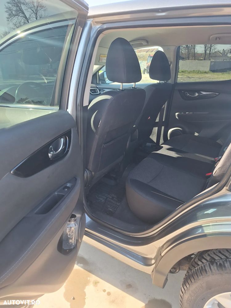 Nissan Qashqai 1.6 DCI Xtronic ACENTA - 15