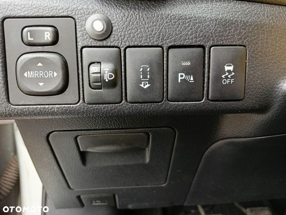 Toyota Auris - 5