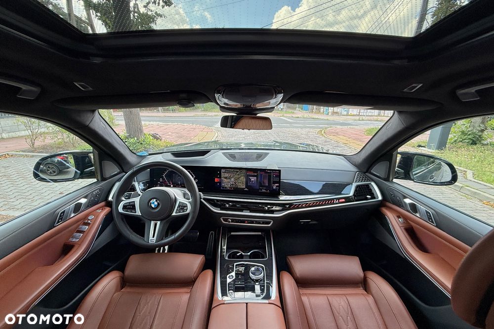 BMW X7 - 7