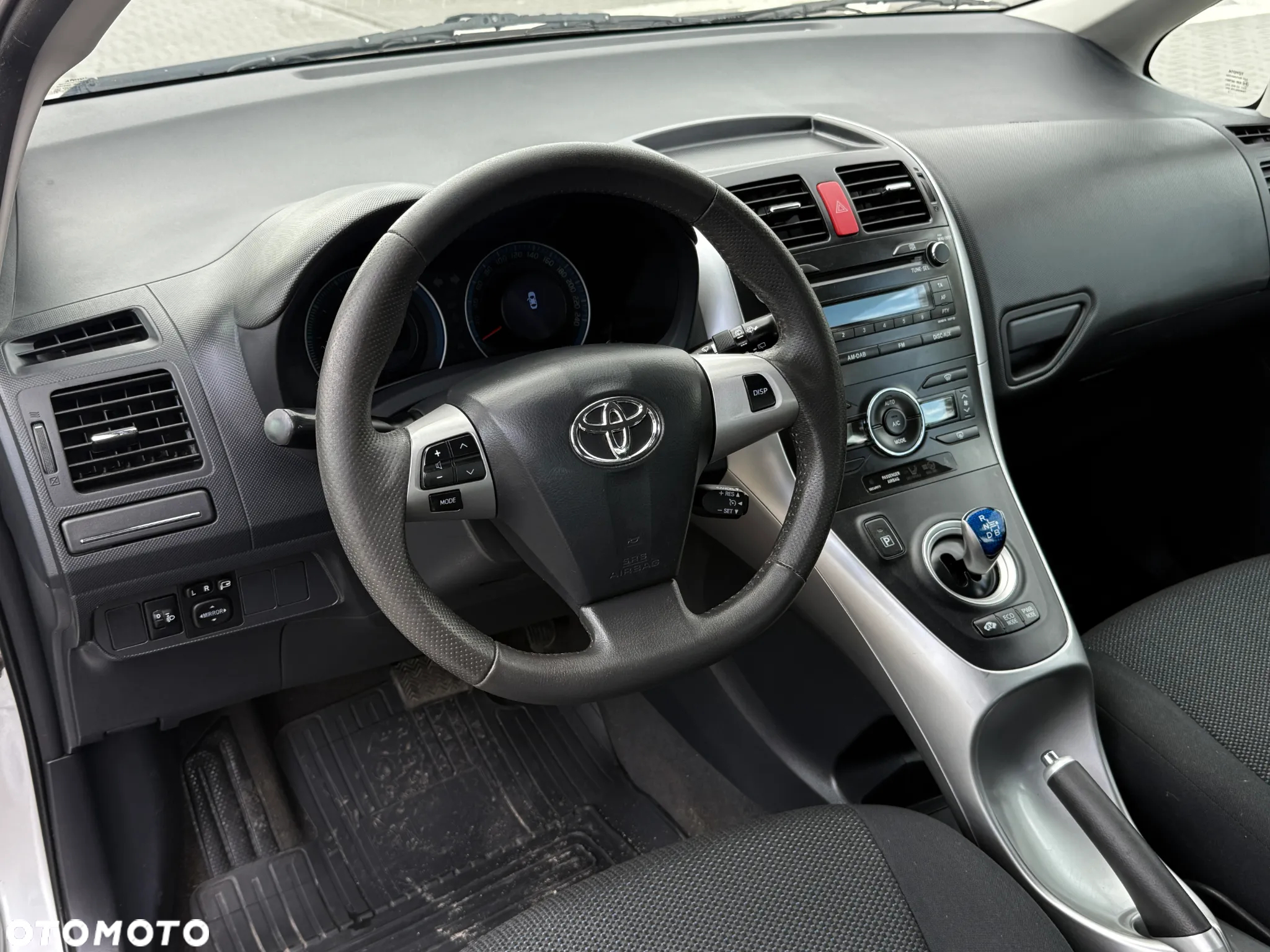 Toyota Auris 1.8 HSD Luna - 9