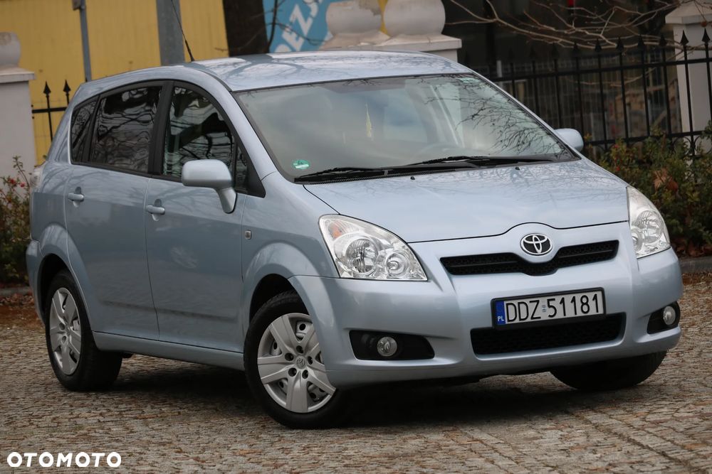 Toyota Corolla Verso - 23
