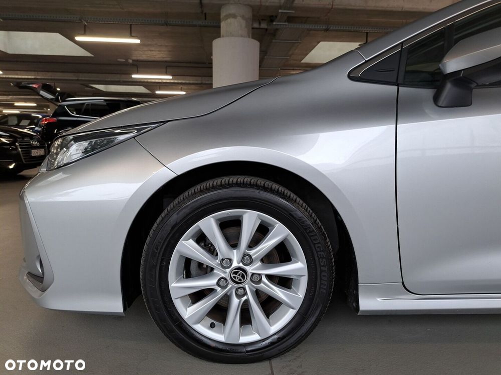 Toyota Corolla 1.8 Hybrid Comfort - 38