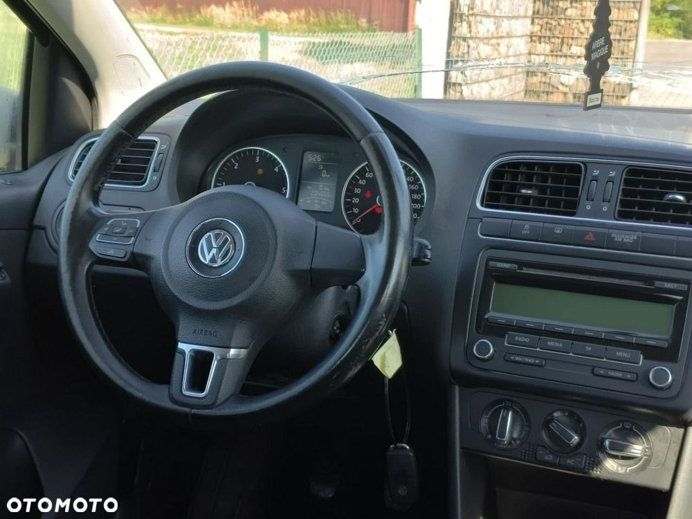 Volkswagen Polo - 12