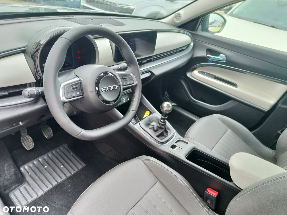 Fiat 600 1.2 Turbo La Prima - 9