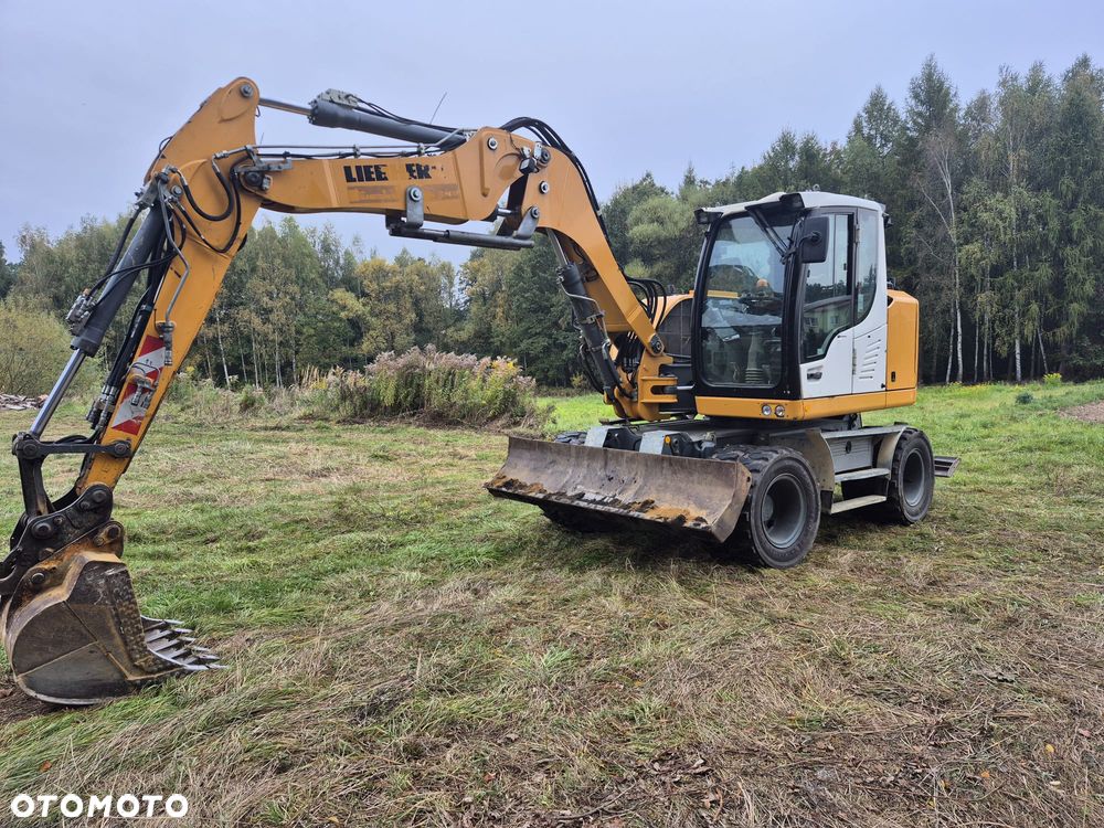 Liebherr A912 - 12
