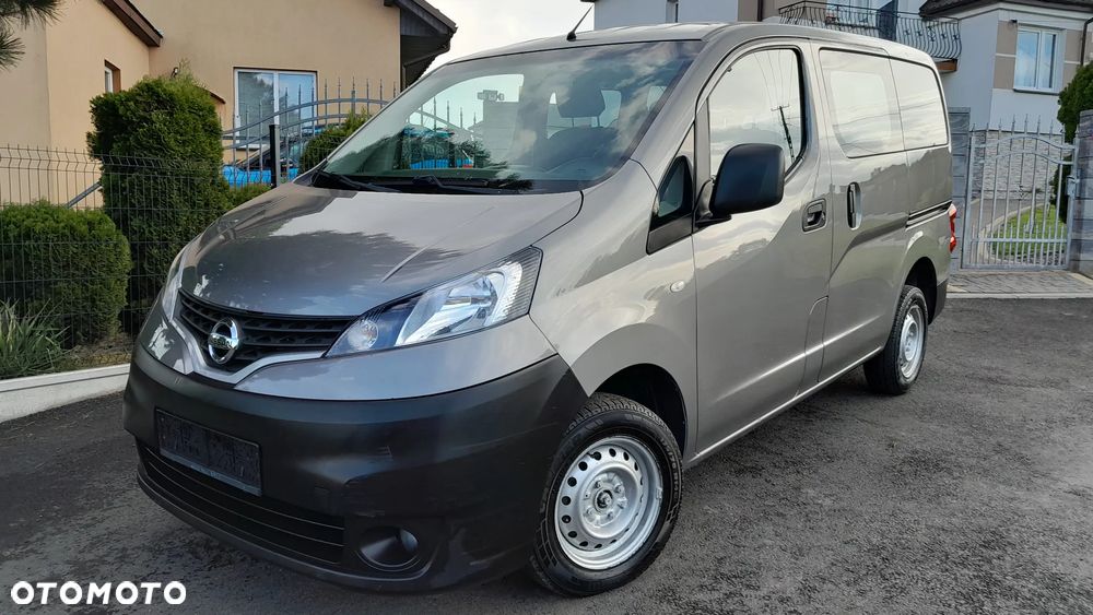 Nissan NV200 - 1