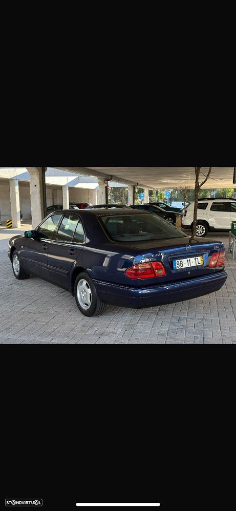 Mercedes-Benz E 220 - 6