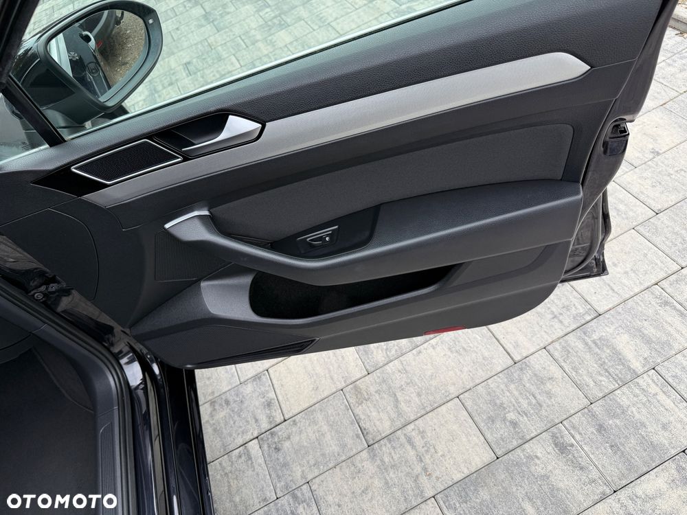 Volkswagen Passat 2.0 TDI BMT Highline DSG - 28