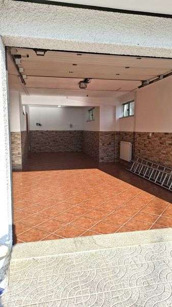 Moradia T4 independente na Lage, concelho de Vila Verde. - Grande imagem: 5/12