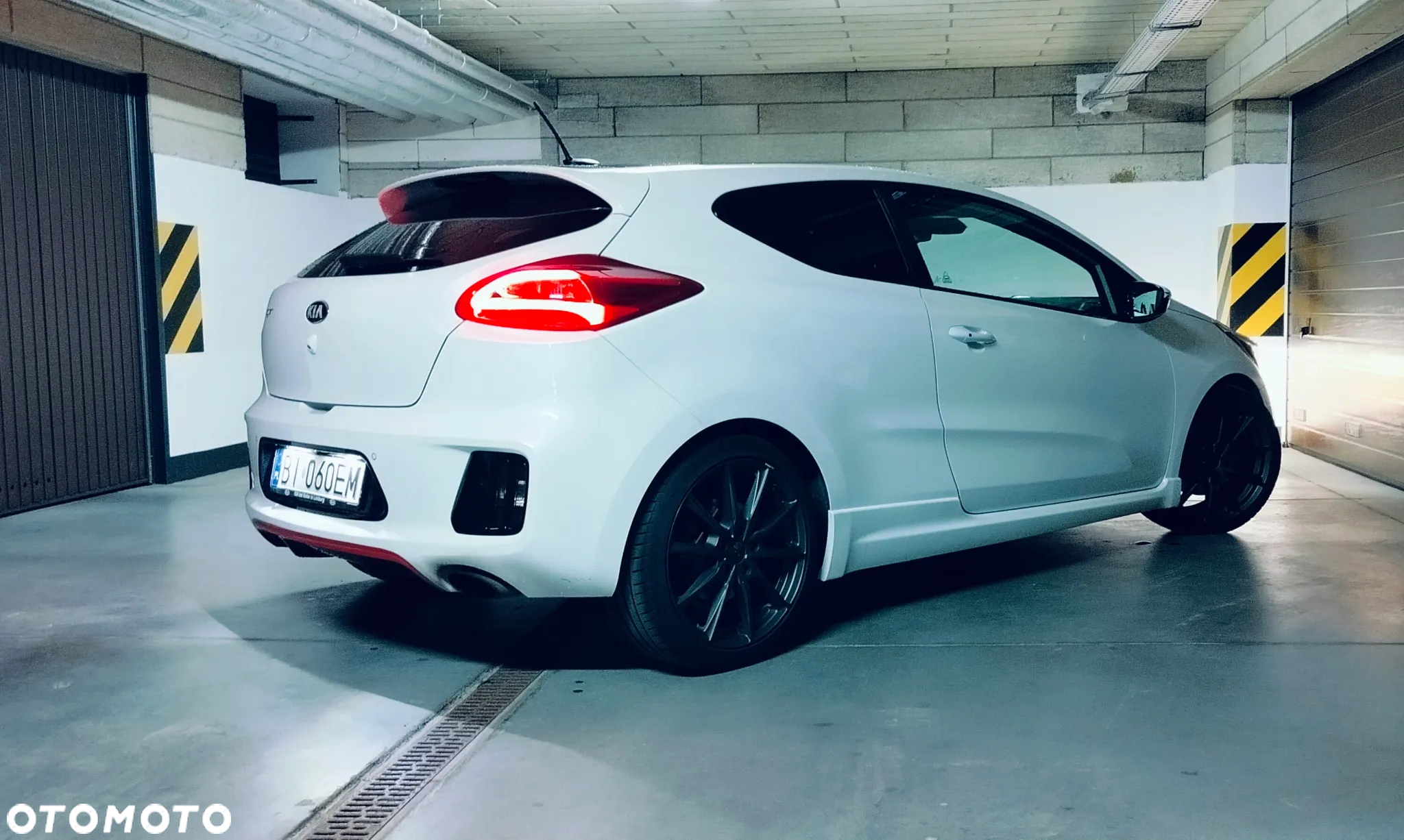 Kia Ceed Cee'd 1.6 T-GDI GT XL - 2