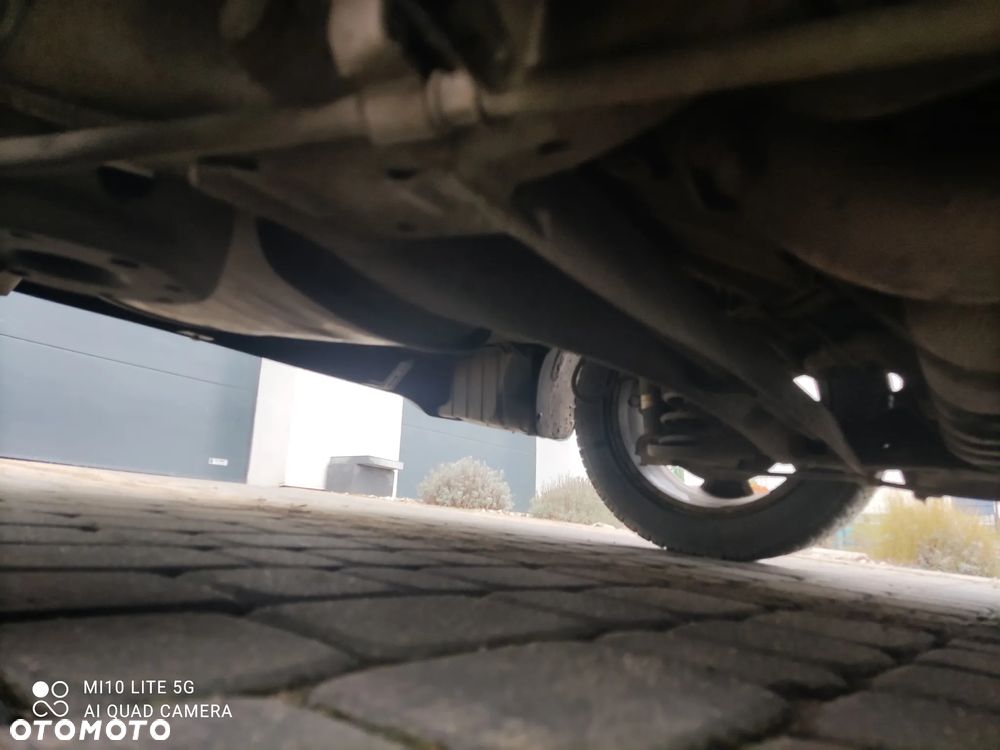 Kia Carens 1.7 CRDi 115 Dream Team Edition - 29