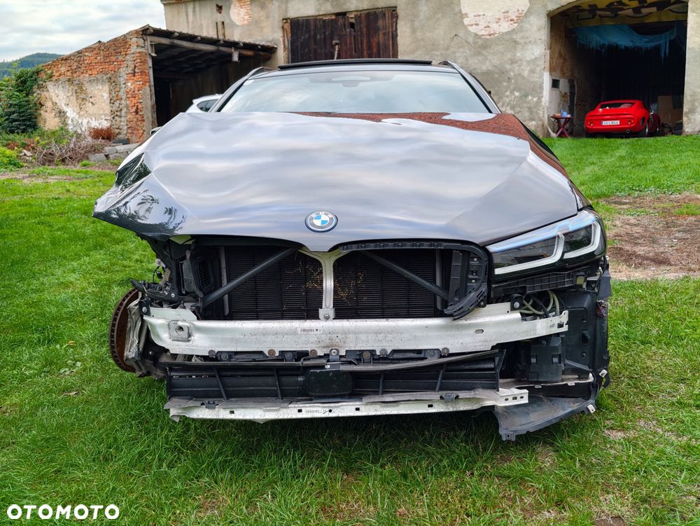 BMW Seria 5 530e xDrive M Sport sport - 2