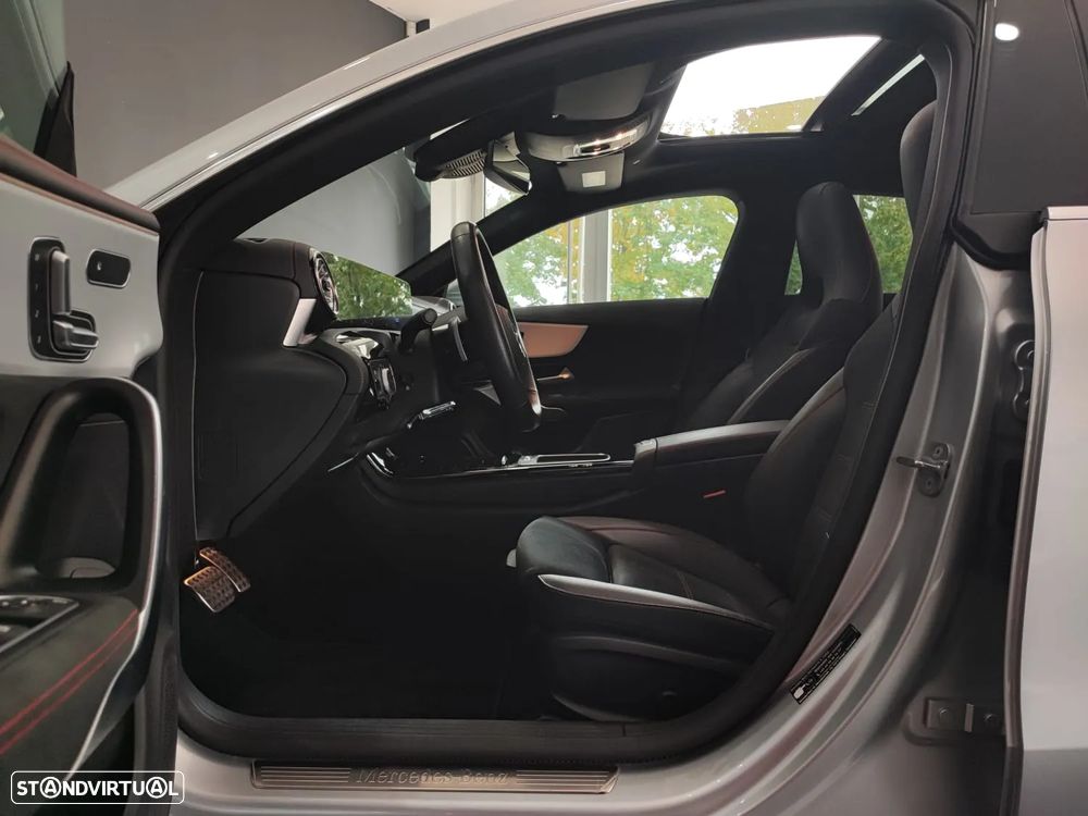 Mercedes-Benz CLA 250 e Shooting Brake AMG Line - 26