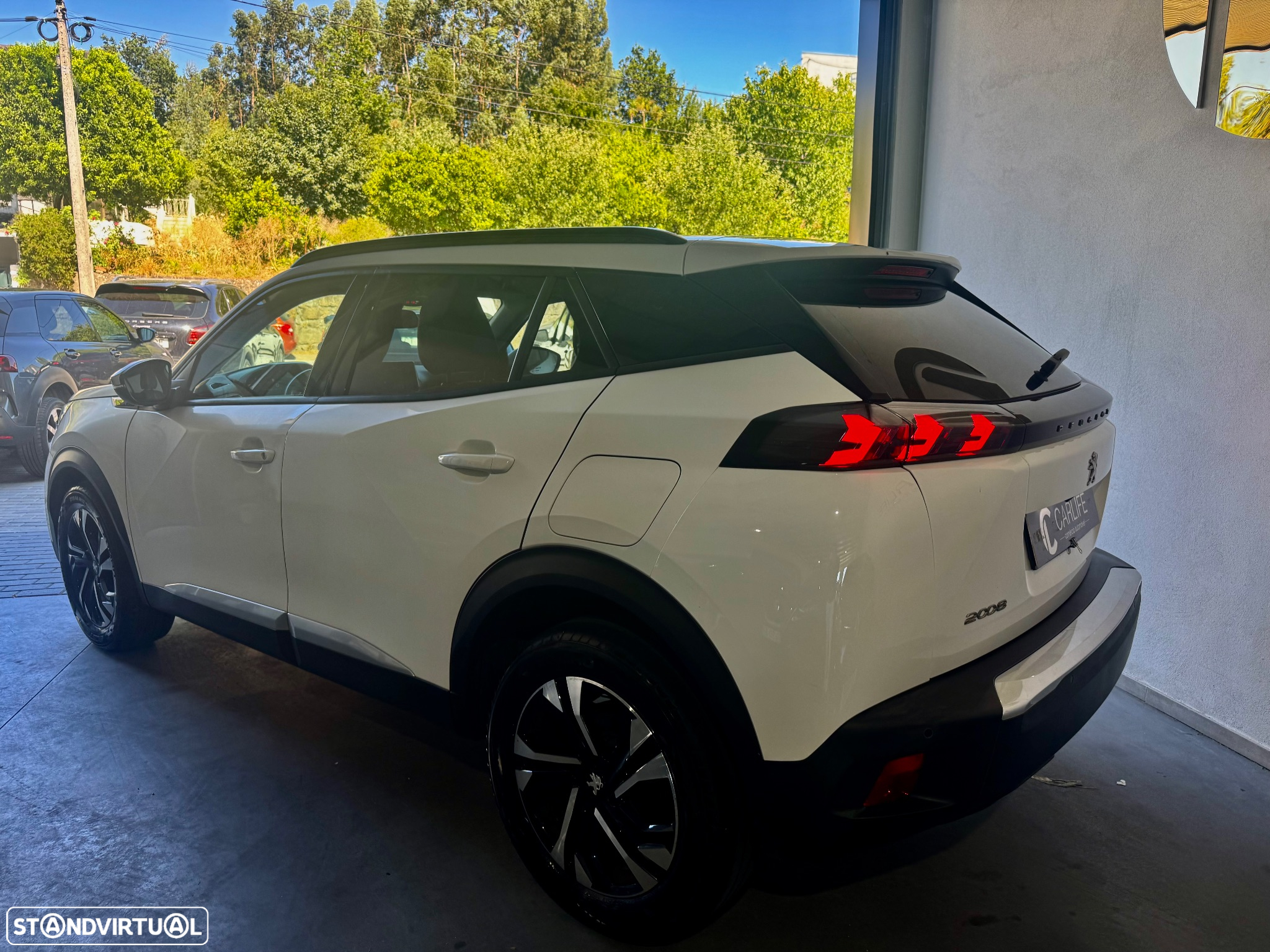 Peugeot 2008 1.2 PureTech Allure Pack - 12