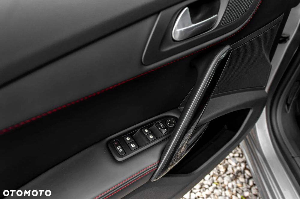Peugeot 508 BlueHDi 180 EAT6 Stop&Start GT - 23