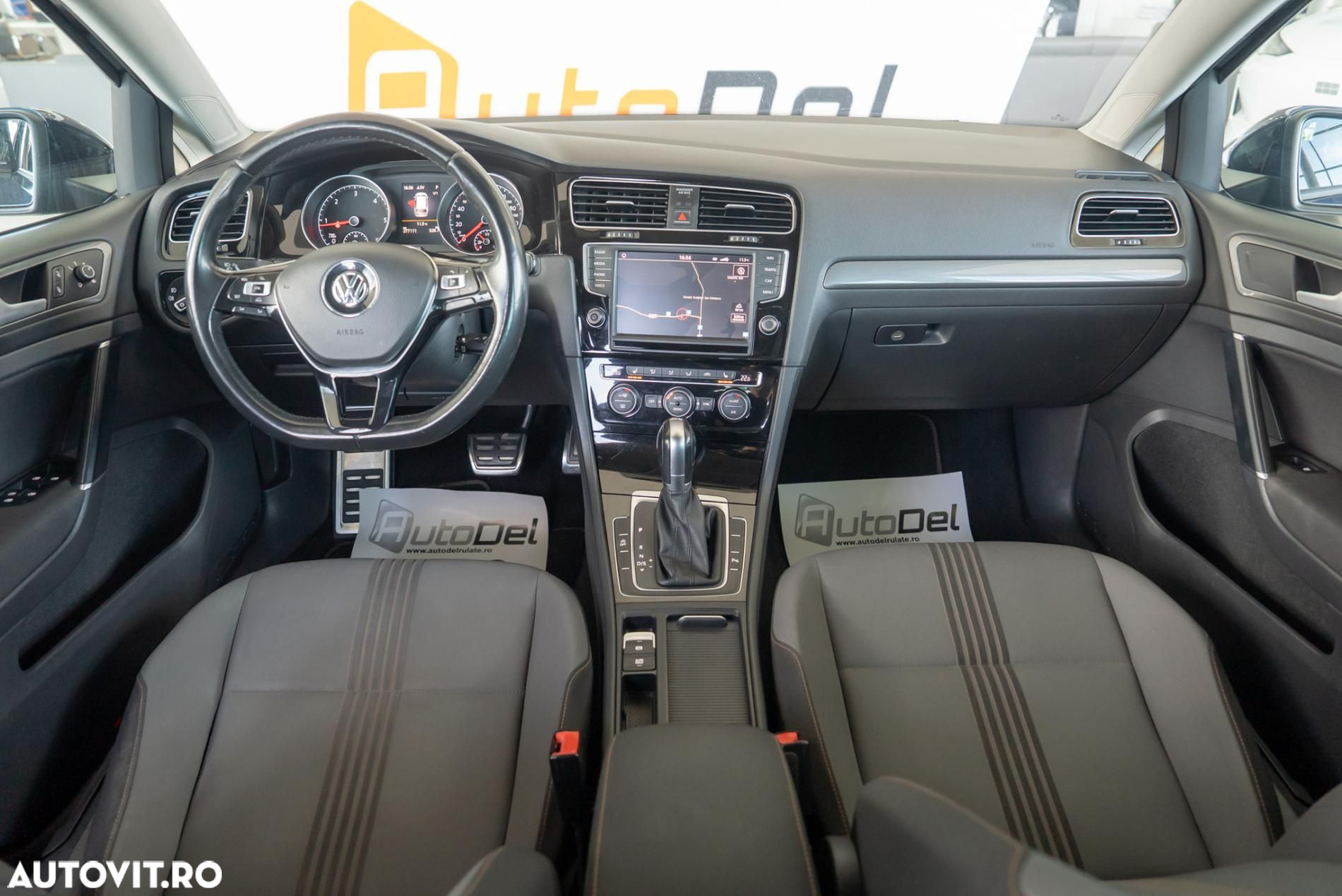 Volkswagen Golf 2.0 TDI BMT DSG6 - 17