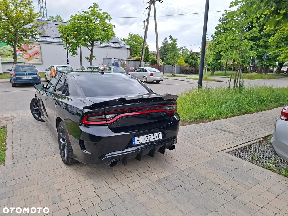 Dodge Charger 5.7 R/T - 4