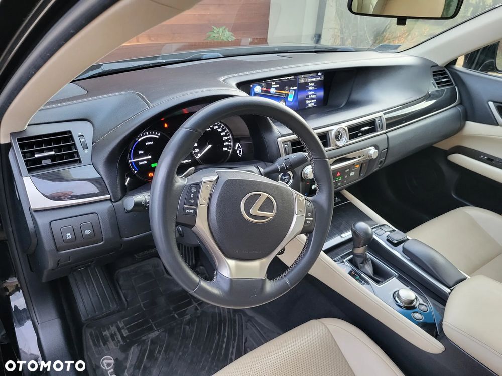 Lexus GS 300h Elite - 8