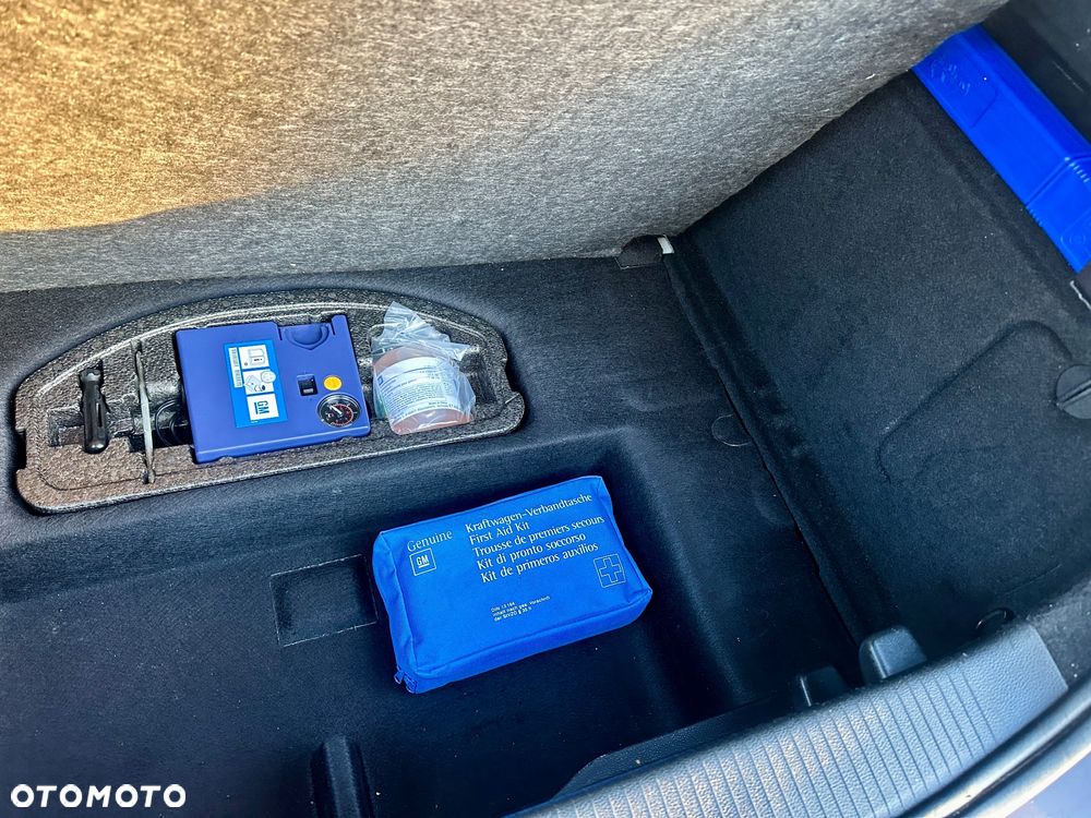 Opel Astra 1.4 Turbo Color Edition - 22