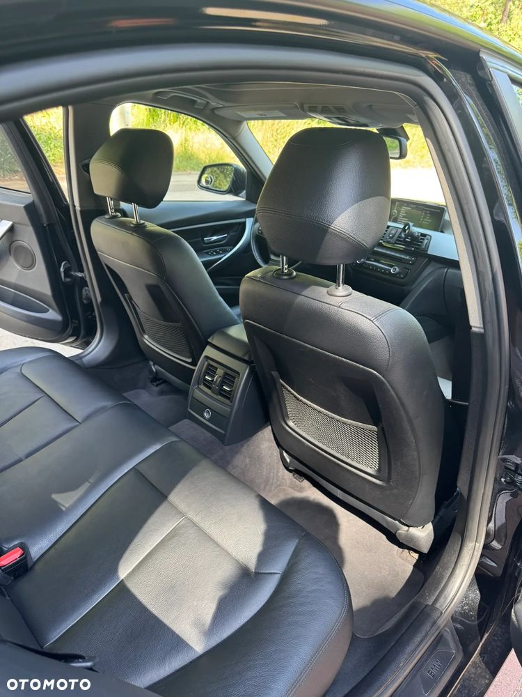 BMW Seria 3 328i - 19