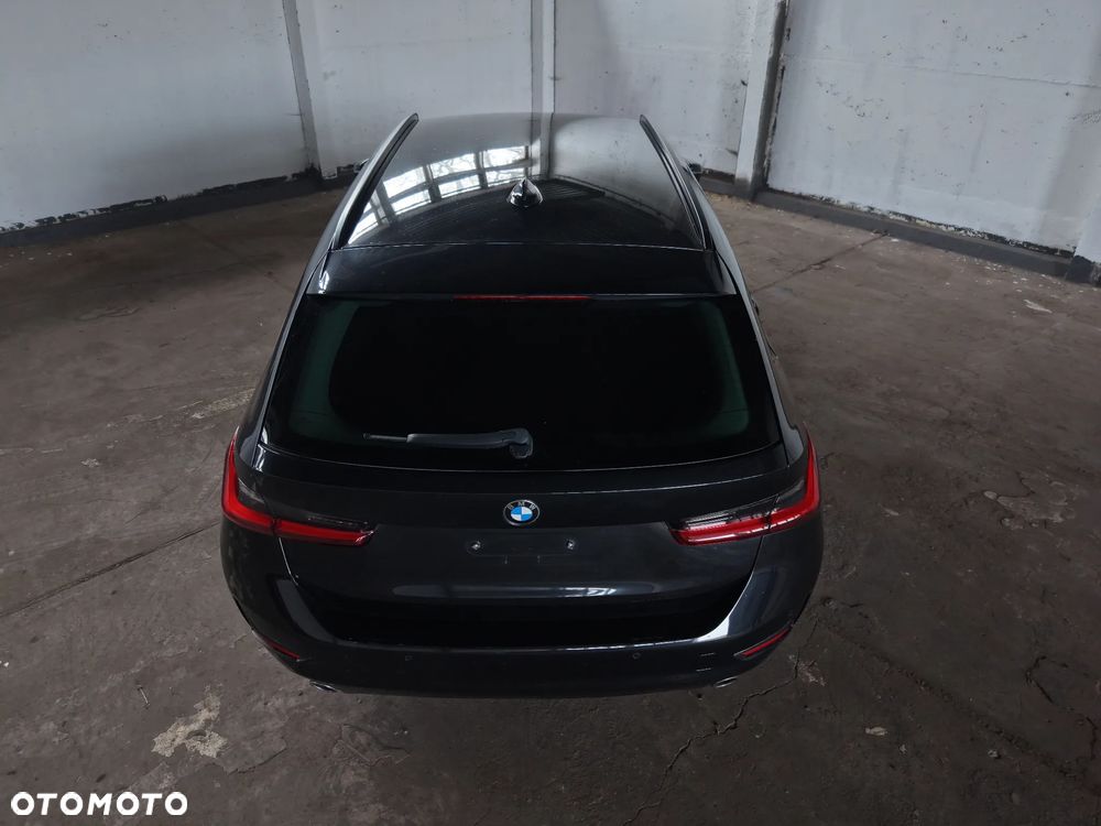 BMW Seria 3 318d MHEV Advantage - 4