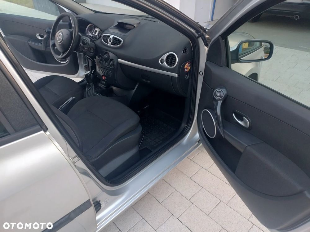 Renault Clio TCe 100 Dynamique - 12