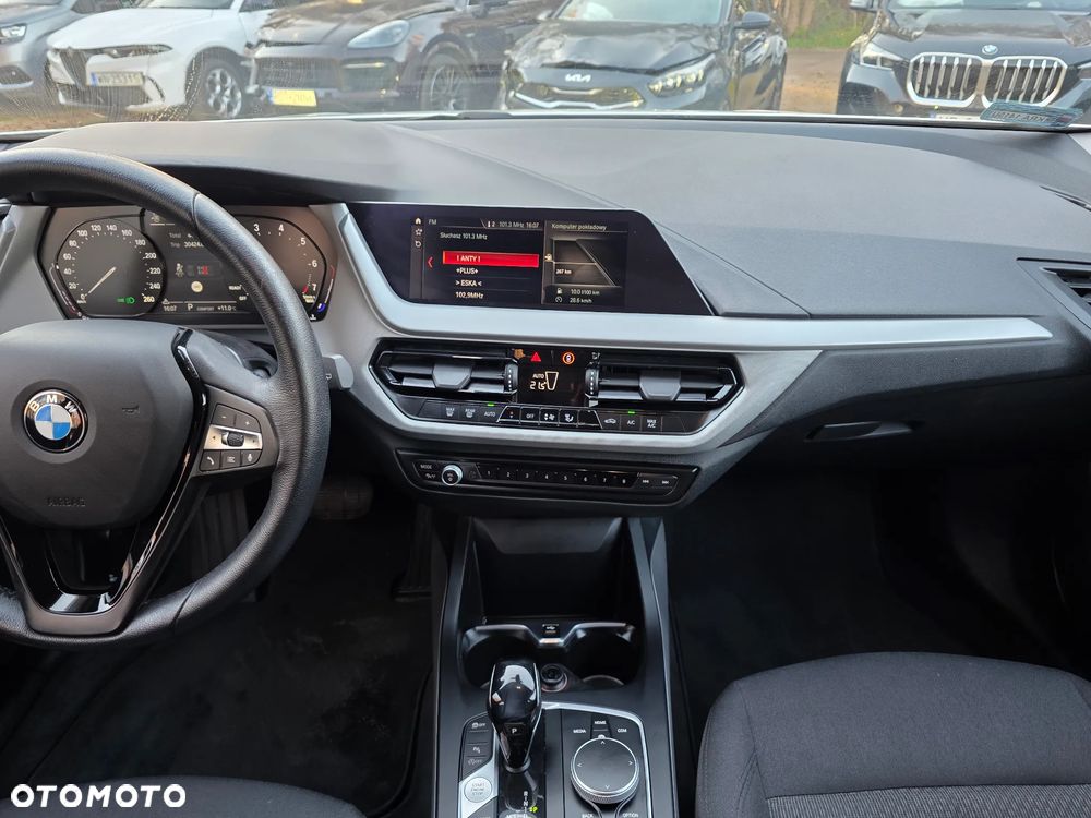 BMW Seria 1 118i Advantage - 19