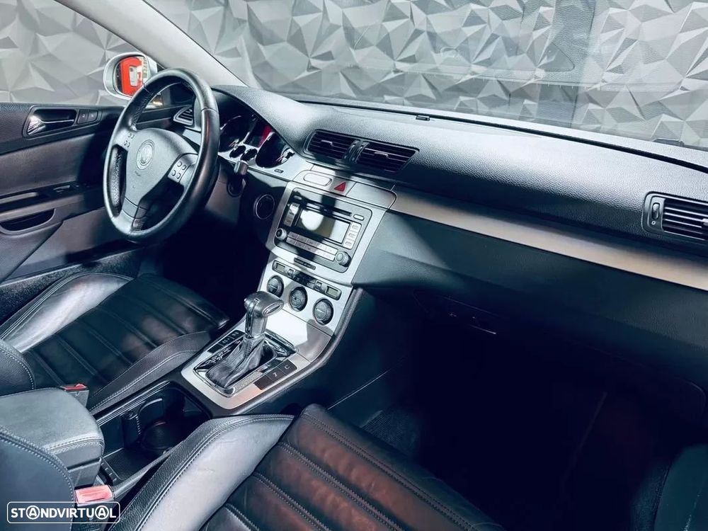 VW Passat Variant 2.0 TDi Highline DSG - 22